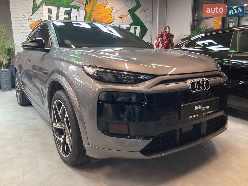 Внедорожник / Кроссовер Audi Q6L e-tron 2025 в Львове