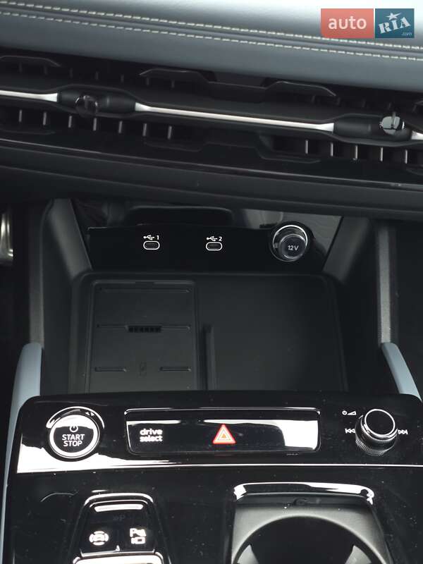 Внедорожник / Кроссовер Audi Q6L e-tron 2025 в Киеве