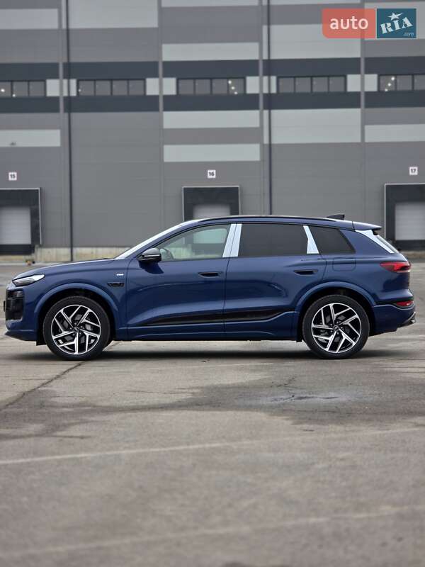 Внедорожник / Кроссовер Audi Q6L e-tron 2025 в Киеве