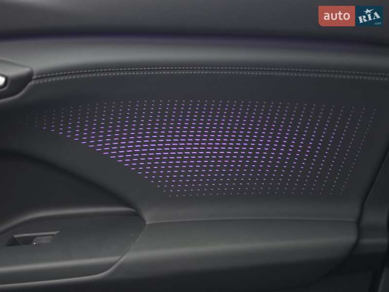Внедорожник / Кроссовер Audi Q6L e-tron 2025 в Киеве фото 17 Внедорожник / Кроссовер Audi Q6L e-tron 2025 в Киеве