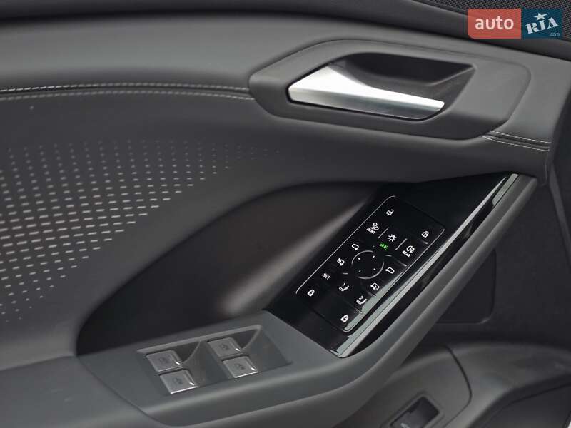 Внедорожник / Кроссовер Audi Q6L e-tron 2025 в Киеве фото 16 Внедорожник / Кроссовер Audi Q6L e-tron 2025 в Киеве