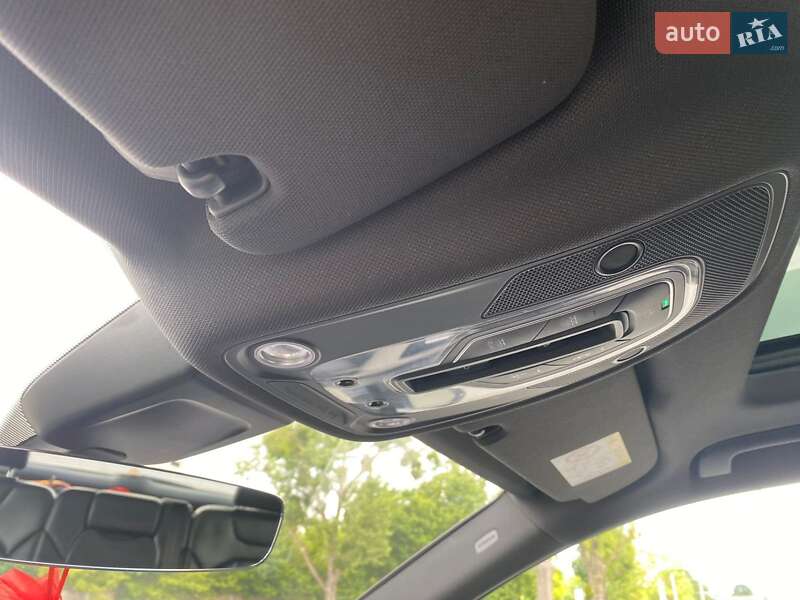 Минивэн Audi Q7 e-tron 2016 в Радехове