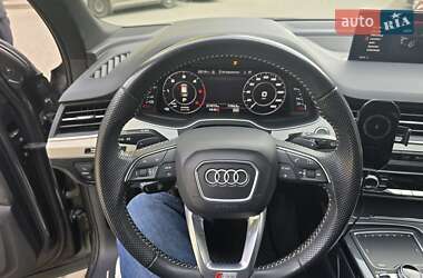 Внедорожник / Кроссовер Audi Q7 e-tron 2018 в 