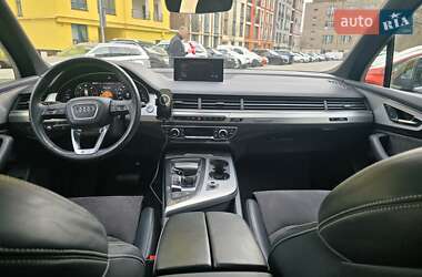 Внедорожник / Кроссовер Audi Q7 e-tron 2018 в 