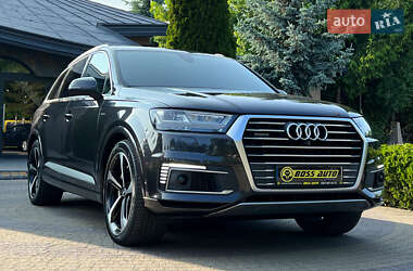 Внедорожник / Кроссовер Audi Q7 e-tron 2018 в 