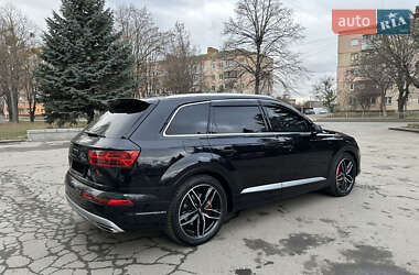 Внедорожник / Кроссовер Audi Q7 e-tron 2016 в 