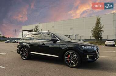 Позашляховик / Кросовер Audi Q7 e-tron 2016 в Рівному
