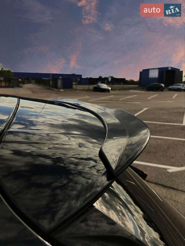 Позашляховик / Кросовер Audi Q7 e-tron 2016 в Рівному