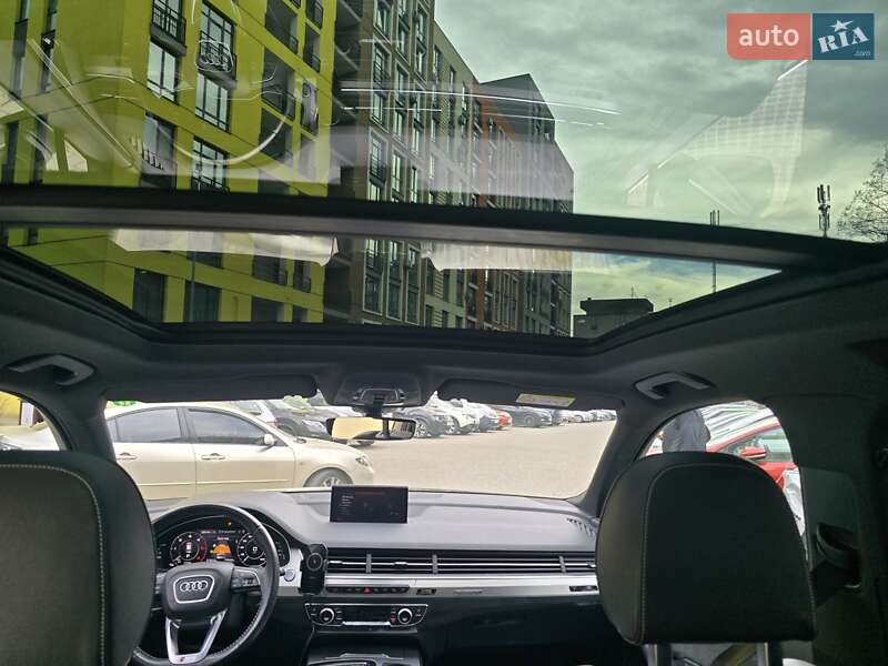 Внедорожник / Кроссовер Audi Q7 e-tron 2018 в Львове