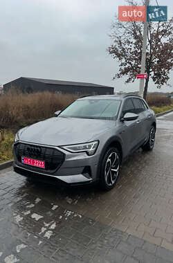 Позашляховик / Кросовер Audi Q7 e-tron 2020 в Івано-Франківську