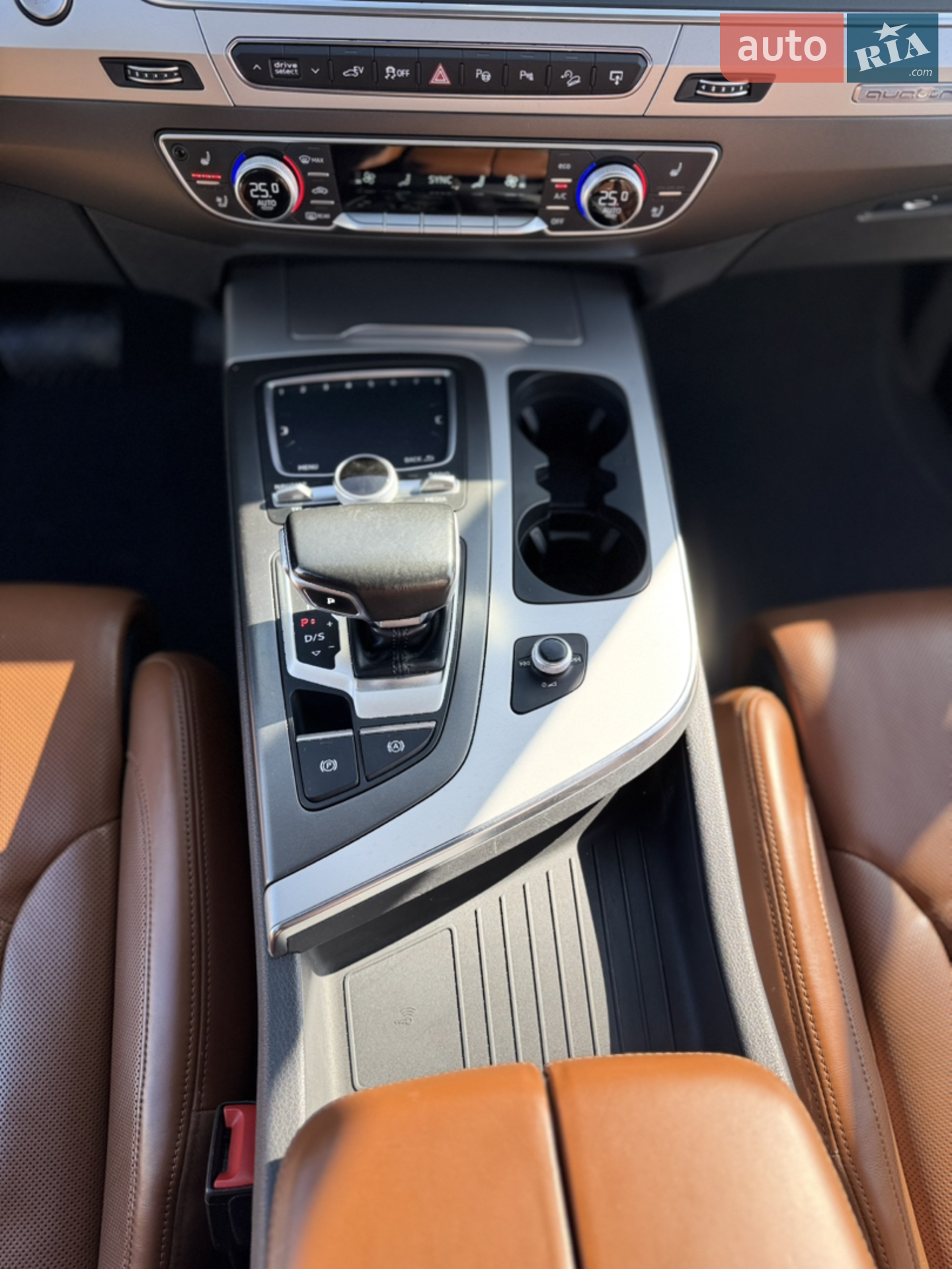 2016 Audi Q7 - мініатюра 23