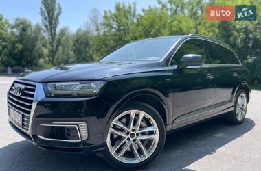 Внедорожник / Кроссовер Audi Q7 e-tron 2016 в Полтаве