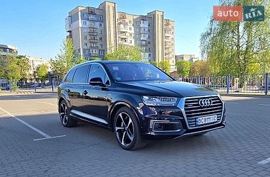 Внедорожник / Кроссовер Audi Q7 e-tron 2016 в Шептицькому