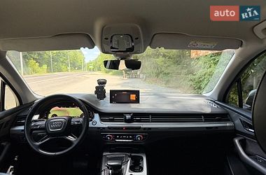 Внедорожник / Кроссовер Audi Q7 e-tron 2018 в Кременце