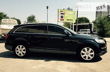 Внедорожник / Кроссовер Audi Q7 2007 в 