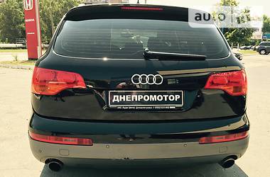 Внедорожник / Кроссовер Audi Q7 2007 в 