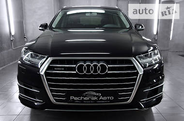 Внедорожник / Кроссовер Audi Q7 2015 в Киеве