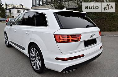 Внедорожник / Кроссовер Audi Q7 2016 в Киеве