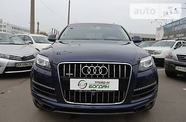 Внедорожник / Кроссовер Audi Q7 2013 в 