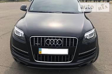 Седан Audi Q7 2010 в Киеве