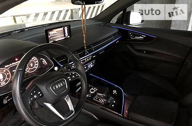 Внедорожник / Кроссовер Audi Q7 2016 в Киеве