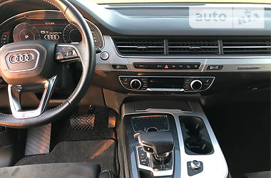 Внедорожник / Кроссовер Audi Q7 2015 в Лубнах