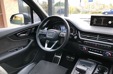 Внедорожник / Кроссовер Audi Q7 2016 в Ужгороде