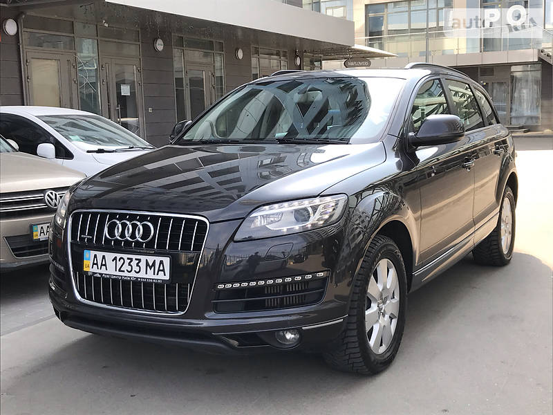 Внедорожник / Кроссовер Audi Q7 2012 в 
