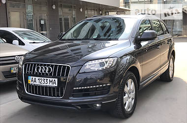 Внедорожник / Кроссовер Audi Q7 2012 в 