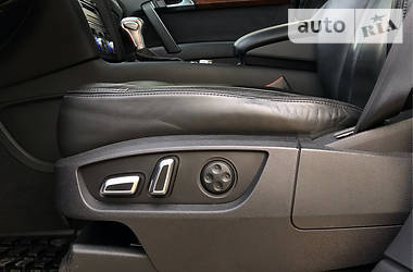 Внедорожник / Кроссовер Audi Q7 2012 в 