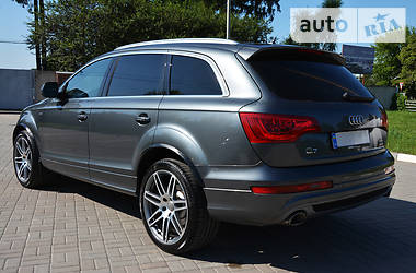 Внедорожник / Кроссовер Audi Q7 2014 в 