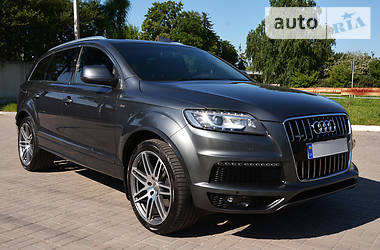 Внедорожник / Кроссовер Audi Q7 2014 в 