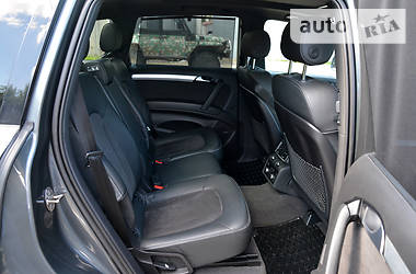 Внедорожник / Кроссовер Audi Q7 2014 в 