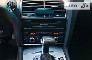 Внедорожник / Кроссовер Audi Q7 2011 в Кицмани