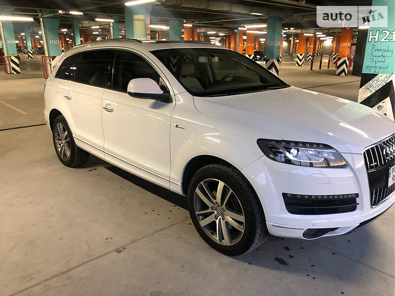 Позашляховик / Кросовер Audi Q7 2014 в Києві
