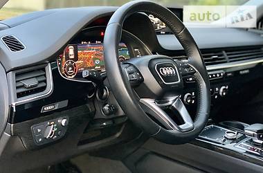 Внедорожник / Кроссовер Audi Q7 2017 в Киеве