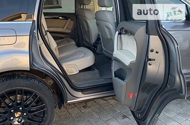 Позашляховик / Кросовер Audi Q7 2010 в 