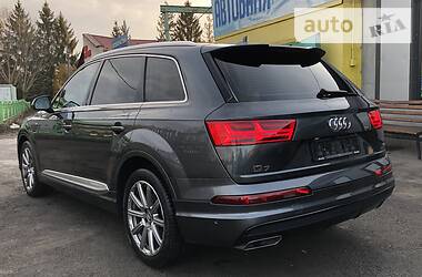 Позашляховик / Кросовер Audi Q7 2016 в Тернополі