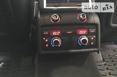 Позашляховик / Кросовер Audi Q7 2013 в 