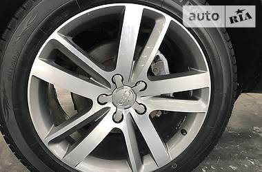 Позашляховик / Кросовер Audi Q7 2013 в 