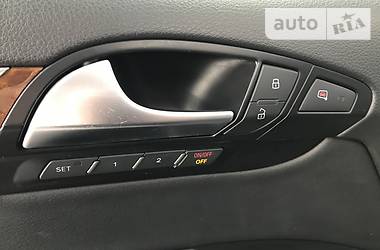 Позашляховик / Кросовер Audi Q7 2013 в 