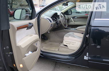 Позашляховик / Кросовер Audi Q7 2006 в 
