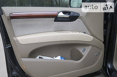 Позашляховик / Кросовер Audi Q7 2006 в 