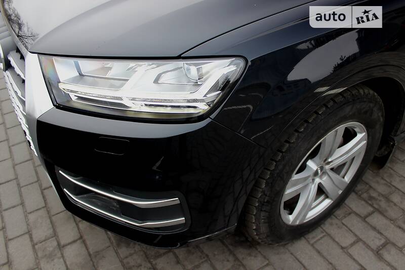 Позашляховик / Кросовер Audi Q7 2016 в Харкові