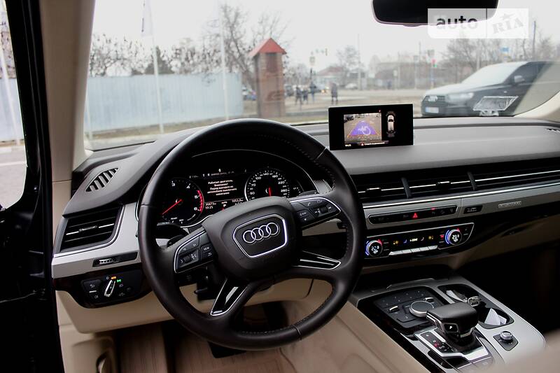 Позашляховик / Кросовер Audi Q7 2016 в Харкові