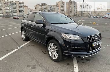 Внедорожник / Кроссовер Audi Q7 2011 в Киеве