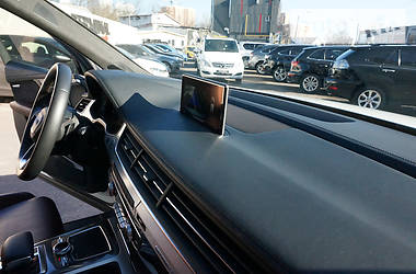 Позашляховик / Кросовер Audi Q7 2017 в 