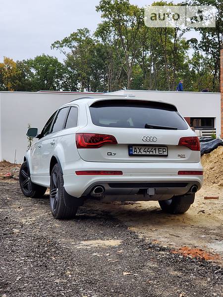 Позашляховик / Кросовер Audi Q7 2014 в Харкові