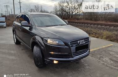 Внедорожник / Кроссовер Audi Q7 2007 в 