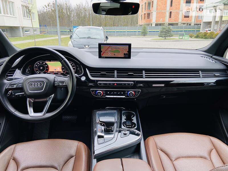 Позашляховик / Кросовер Audi Q7 2017 в Львові